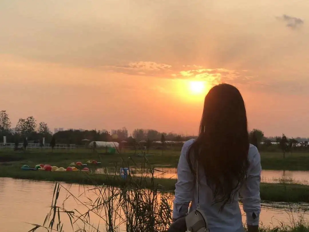 中墅玫瑰！女經紀人的詩與遠方。